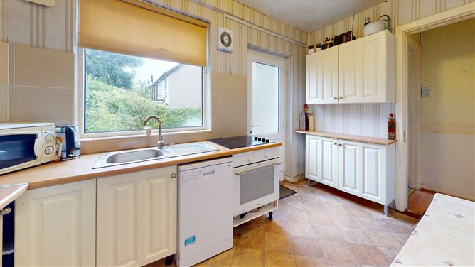 28 Saint Anne's Park, Shankill, Dublin 18, Co. Dublin