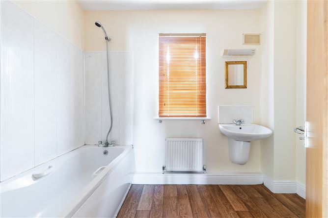 2 Hunters Place, Hunters Wood, Ballycullen, Dublin 24