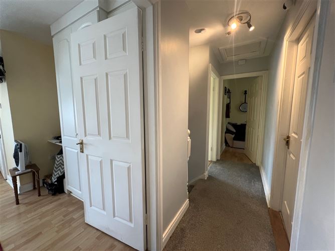 4 Sycamore Drive, Ballymoe, Galway