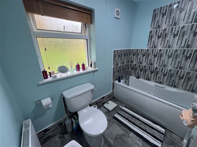 4 Sycamore Drive, Ballymoe, Galway