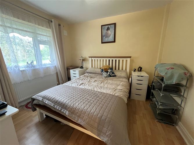 4 Sycamore Drive, Ballymoe, Galway