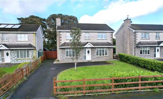 4 Sycamore Drive, Ballymoe, Galway