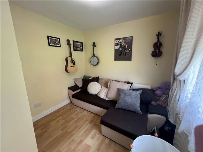 4 Sycamore Drive, Ballymoe, Galway