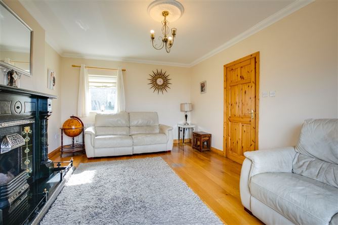 54 Wood Dale View, Ballycullen, Dublin 24