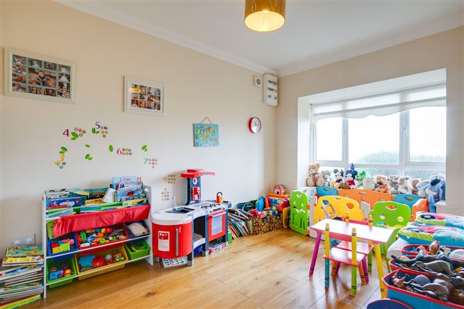 54 Wood Dale View, Ballycullen, Dublin 24
