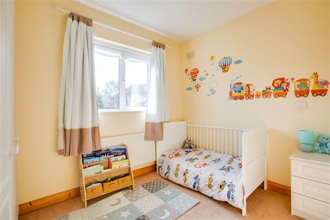 54 Wood Dale View, Ballycullen, Dublin 24