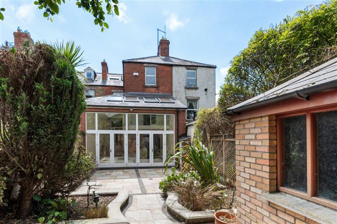 24 Eaton Square, Terenure, Dublin 6W