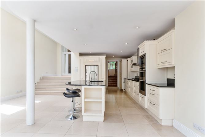 24 Eaton Square, Terenure, Dublin 6W