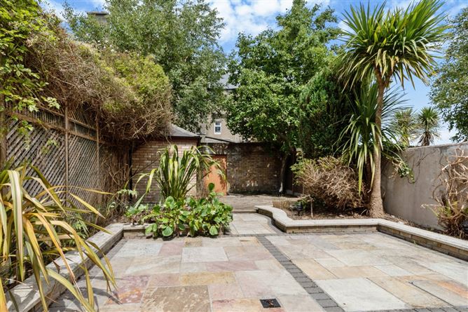 24 Eaton Square, Terenure, Dublin 6W