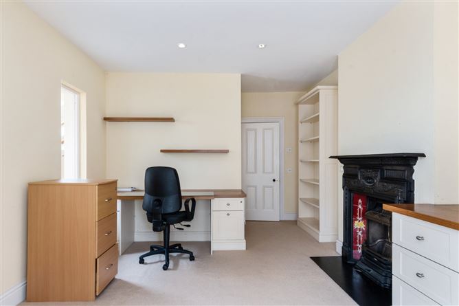 24 Eaton Square, Terenure, Dublin 6W
