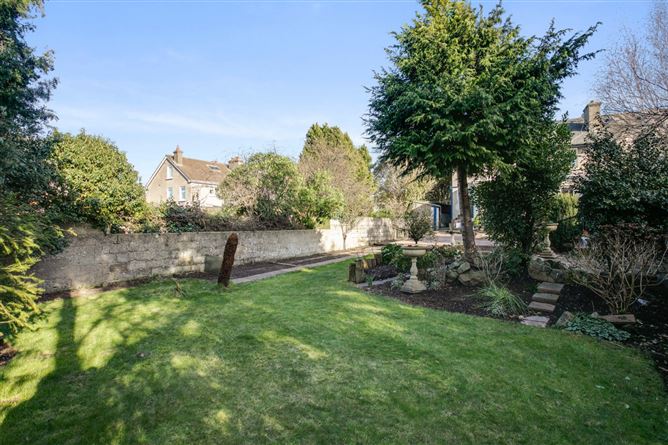 28 Villarea Park, Glenageary, County Dublin