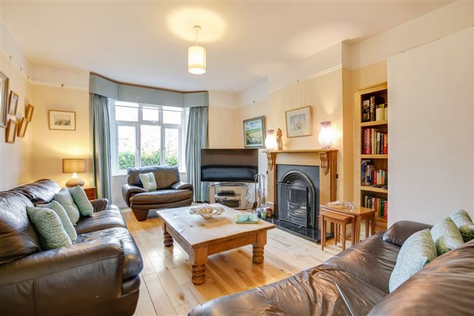 28 Villarea Park, Glenageary, County Dublin