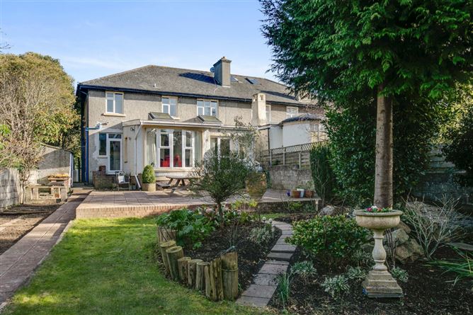 28 Villarea Park, Glenageary, County Dublin