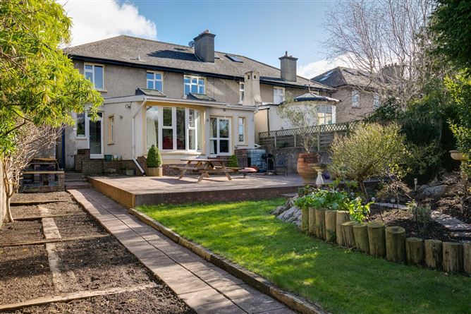 28 Villarea Park, Glenageary, County Dublin