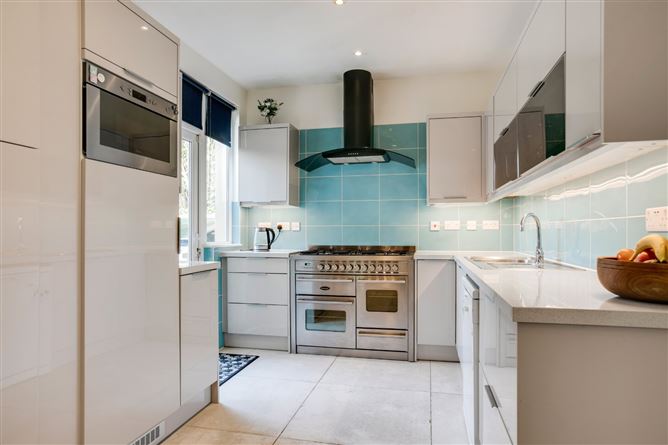 28 Villarea Park, Glenageary, County Dublin