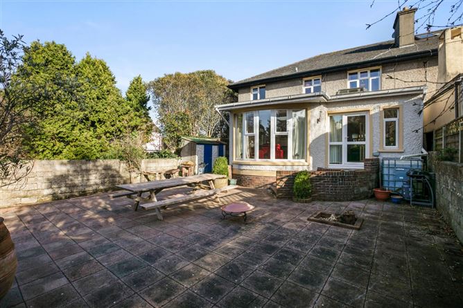 28 Villarea Park, Glenageary, County Dublin