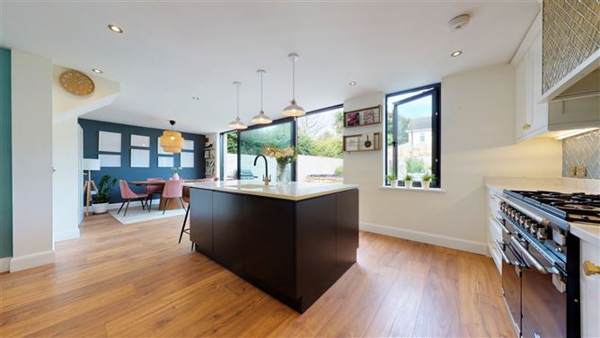 5 Cabinteely Drive, Pottery Road, Dun Laoghaire, Co. Dublin
