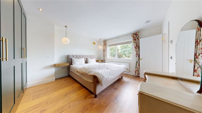 5 Cabinteely Drive, Pottery Road, Dun Laoghaire, Co. Dublin