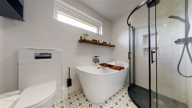 5 Cabinteely Drive, Pottery Road, Dun Laoghaire, Co. Dublin