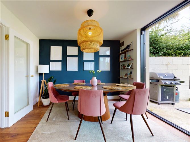 5 Cabinteely Drive, Pottery Road, Dun Laoghaire, Co. Dublin