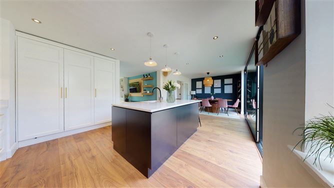 5 Cabinteely Drive, Pottery Road, Dun Laoghaire, Co. Dublin