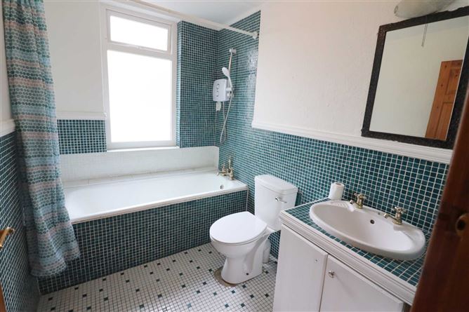 Sunnybank, School Road, Castlegar, Galway, County Galway