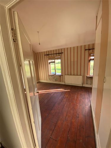 61 Cavan Road, Cootehill, Cavan