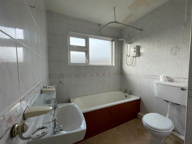 14 Woodbrook Drive, Bishopstown, Cork
