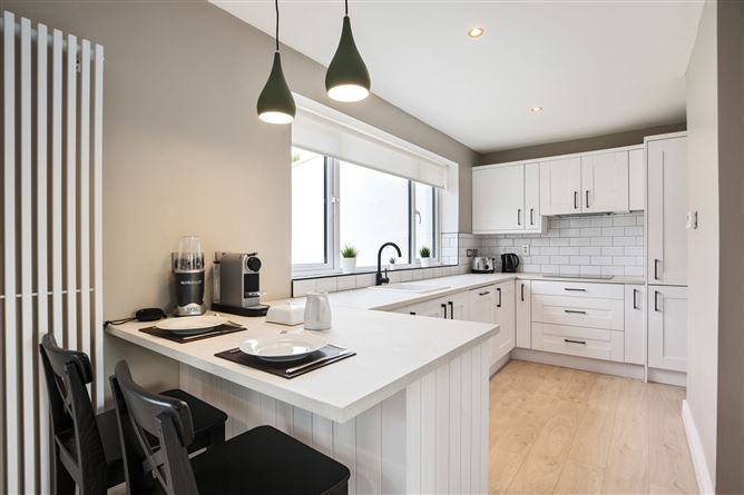 46 St Brigid's Park, Foxrock, Dublin 18