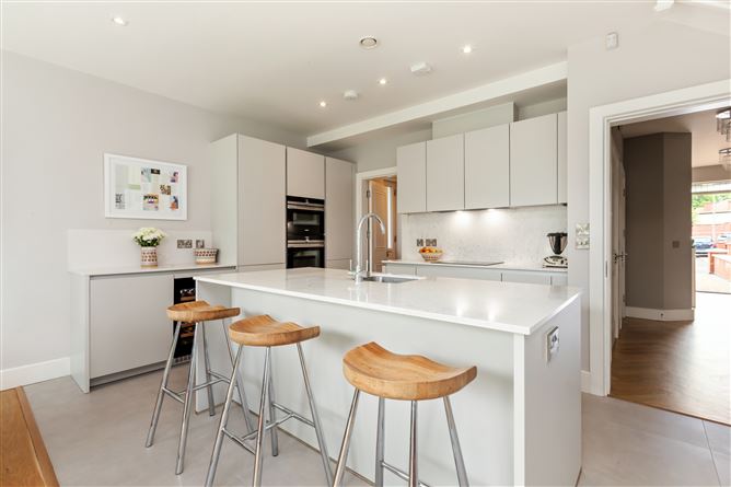 10 Norabrook, Howth Road, Clontarf, Dublin 3