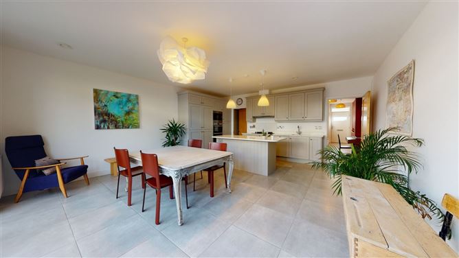 27 Roseland Avenue, Cualanor, Upper Glenageary Road, Dun Laoghaire