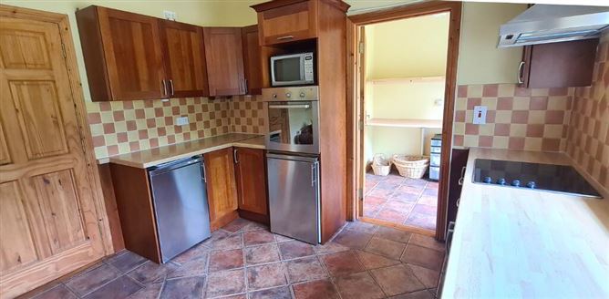 Cullenrevagh, Carrick- Shannon, Hill Street, Roscommon