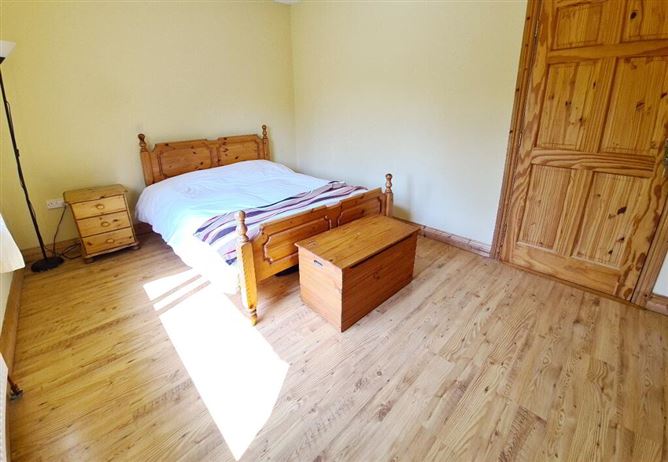 Cullenrevagh, Carrick- Shannon, Hill Street, Roscommon