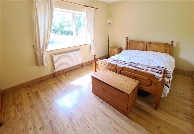Cullenrevagh, Carrick- Shannon, Hill Street, Roscommon