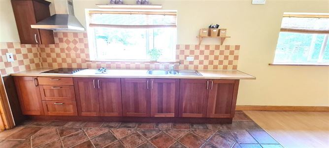 Cullenrevagh, Carrick- Shannon, Hill Street, Roscommon
