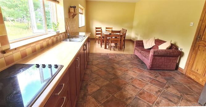 Cullenrevagh, Carrick- Shannon, Hill Street, Roscommon