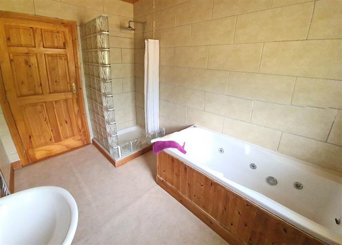 Cullenrevagh, Carrick- Shannon, Hill Street, Roscommon