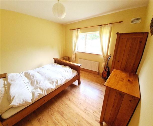 Cullenrevagh, Carrick- Shannon, Hill Street, Roscommon