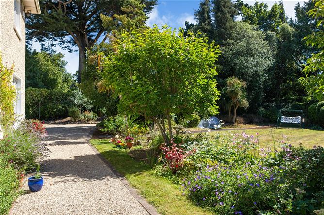 Coolvally, Abingdon Park, Shanganagh Road, Old Shankill, Dublin 18