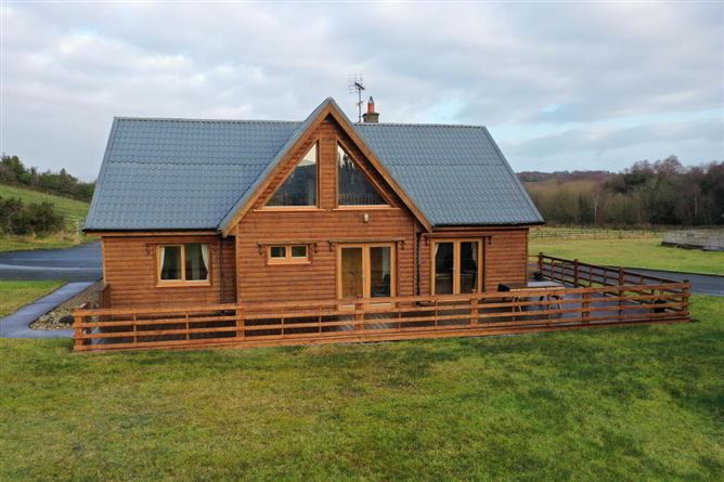 12 Drumcoura Lake Resort, Ballinamore, Leitrim