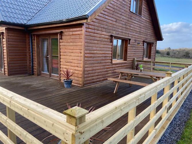 12 Drumcoura Lake Resort, Ballinamore, Leitrim