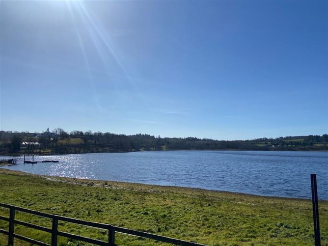 12 Drumcoura Lake Resort, Ballinamore, Leitrim