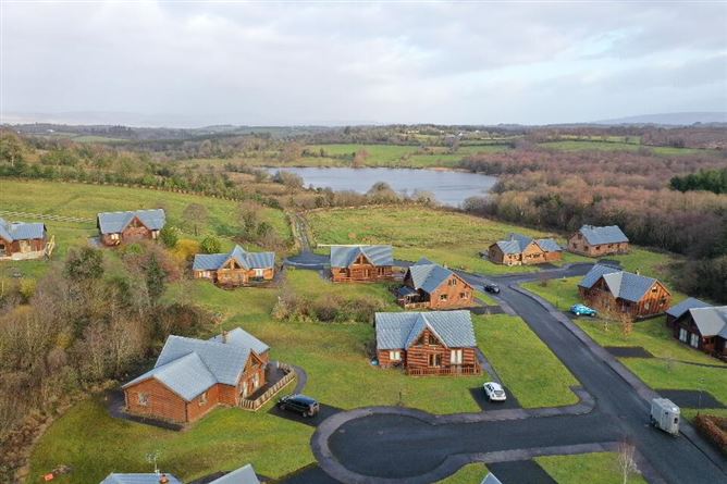12 Drumcoura Lake Resort, Ballinamore, Leitrim