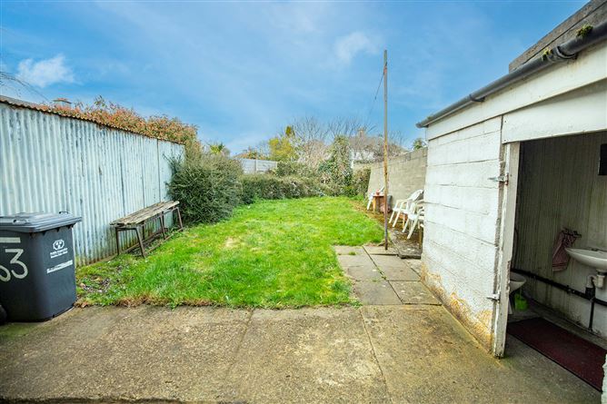 63, Shanowen Park, Santry, Dublin 9