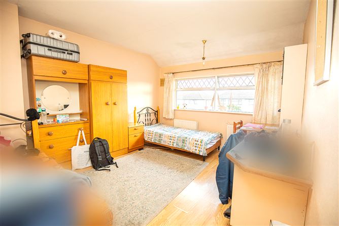 63, Shanowen Park, Santry, Dublin 9