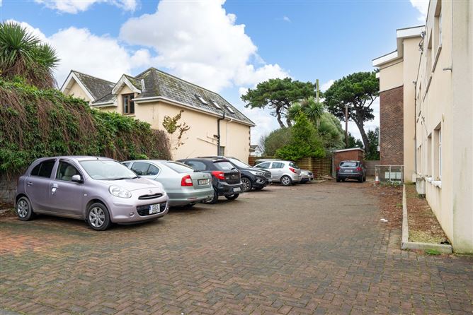 4 Warrencourt, Warrenhouse Road, Baldoyle,   Dublin 13
