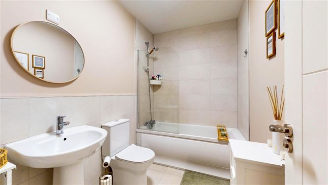 3 Parkleigh Square, Seven Mills, Dublin 22