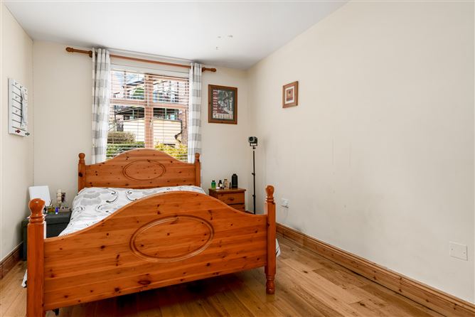 26 Woodbrook Hall, Castleknock, Dublin 15