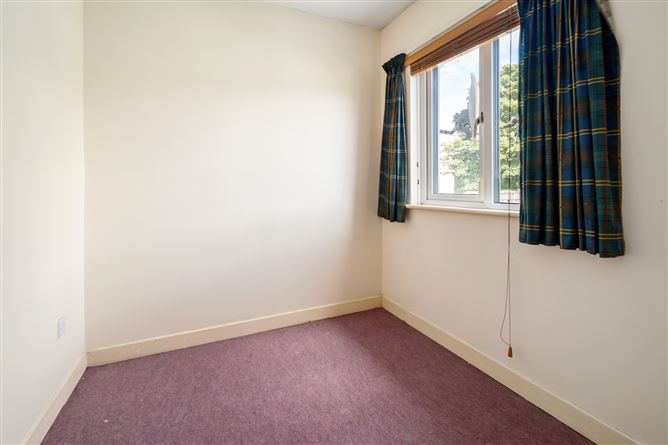 Photo 11 of 15 — 11 Somerton, Rochestown Ave, Dun Laoghaire, Co. Dublin