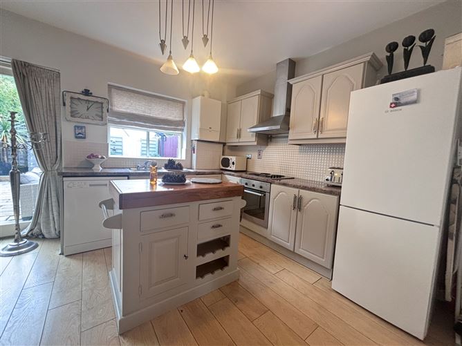 9 Harbour View, The Quay, Westport, Co. Mayo